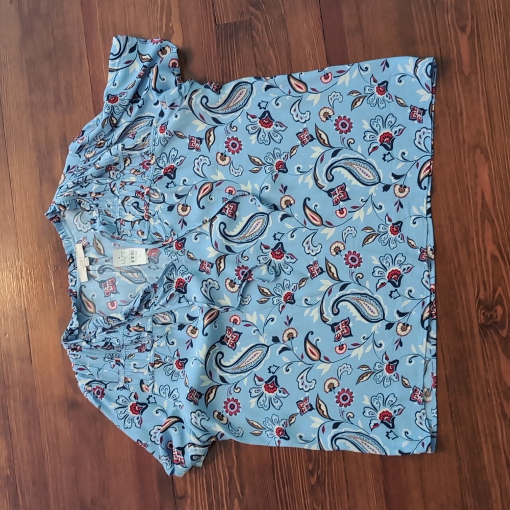 Loft Blue Floral Paisley Short Sleeve Blouse